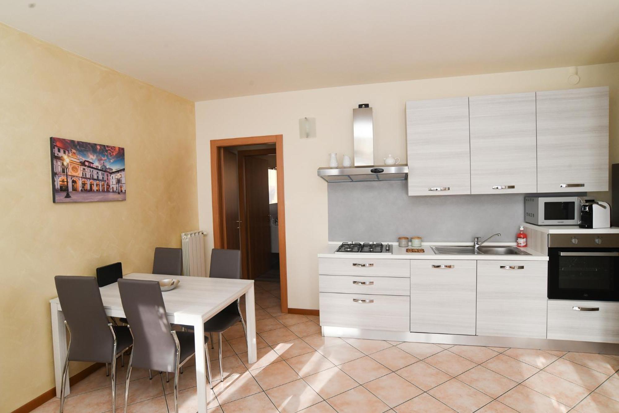 Rovato Entire Apartment In The Capital Of Franciacorta Εξωτερικό φωτογραφία