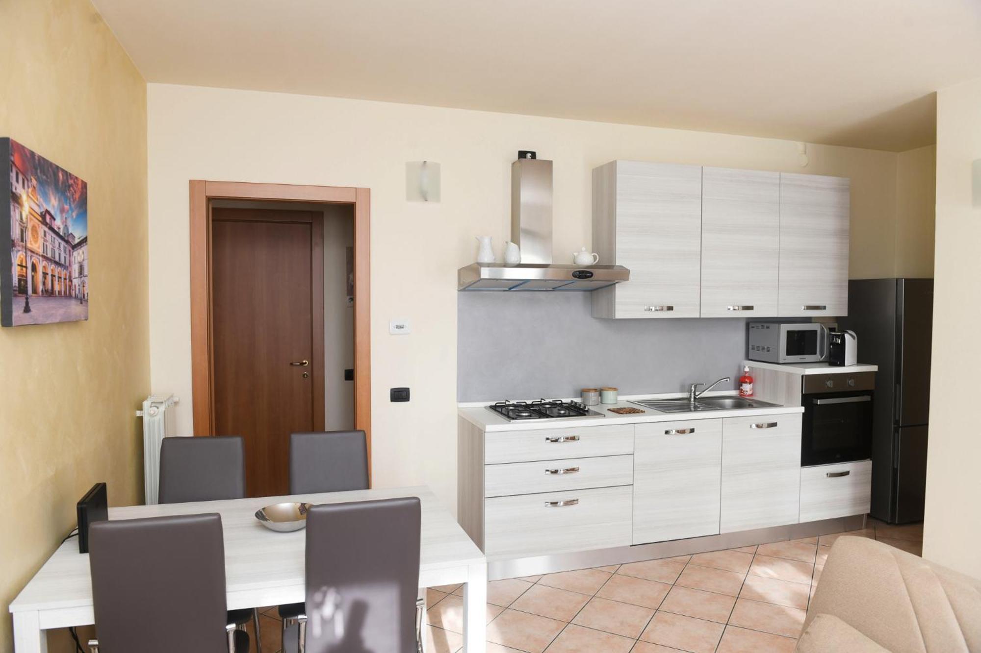 Rovato Entire Apartment In The Capital Of Franciacorta Εξωτερικό φωτογραφία
