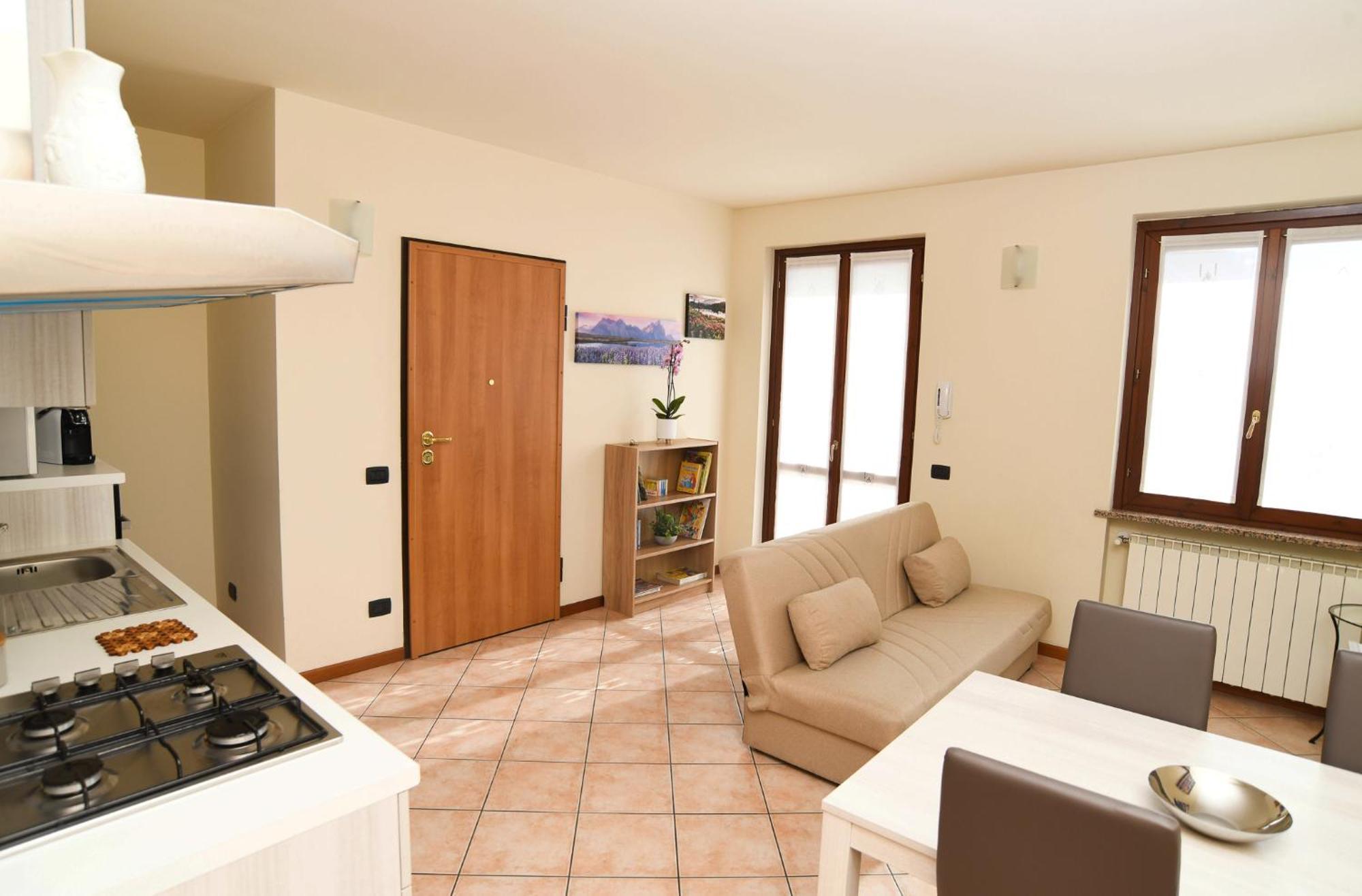 Rovato Entire Apartment In The Capital Of Franciacorta Εξωτερικό φωτογραφία